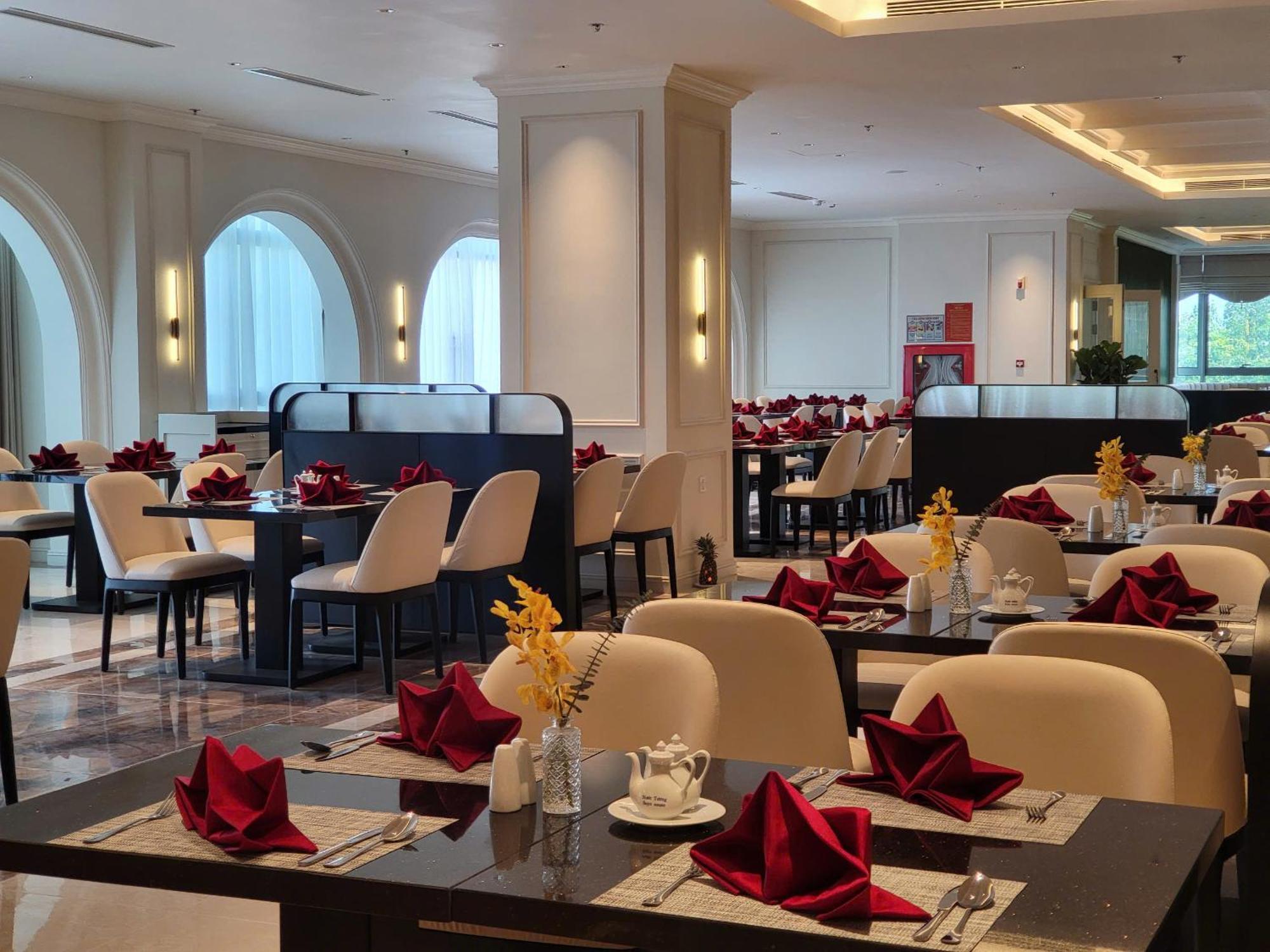 Cosmo Stars Hotel Bac Lieu Ngoại thất bức ảnh