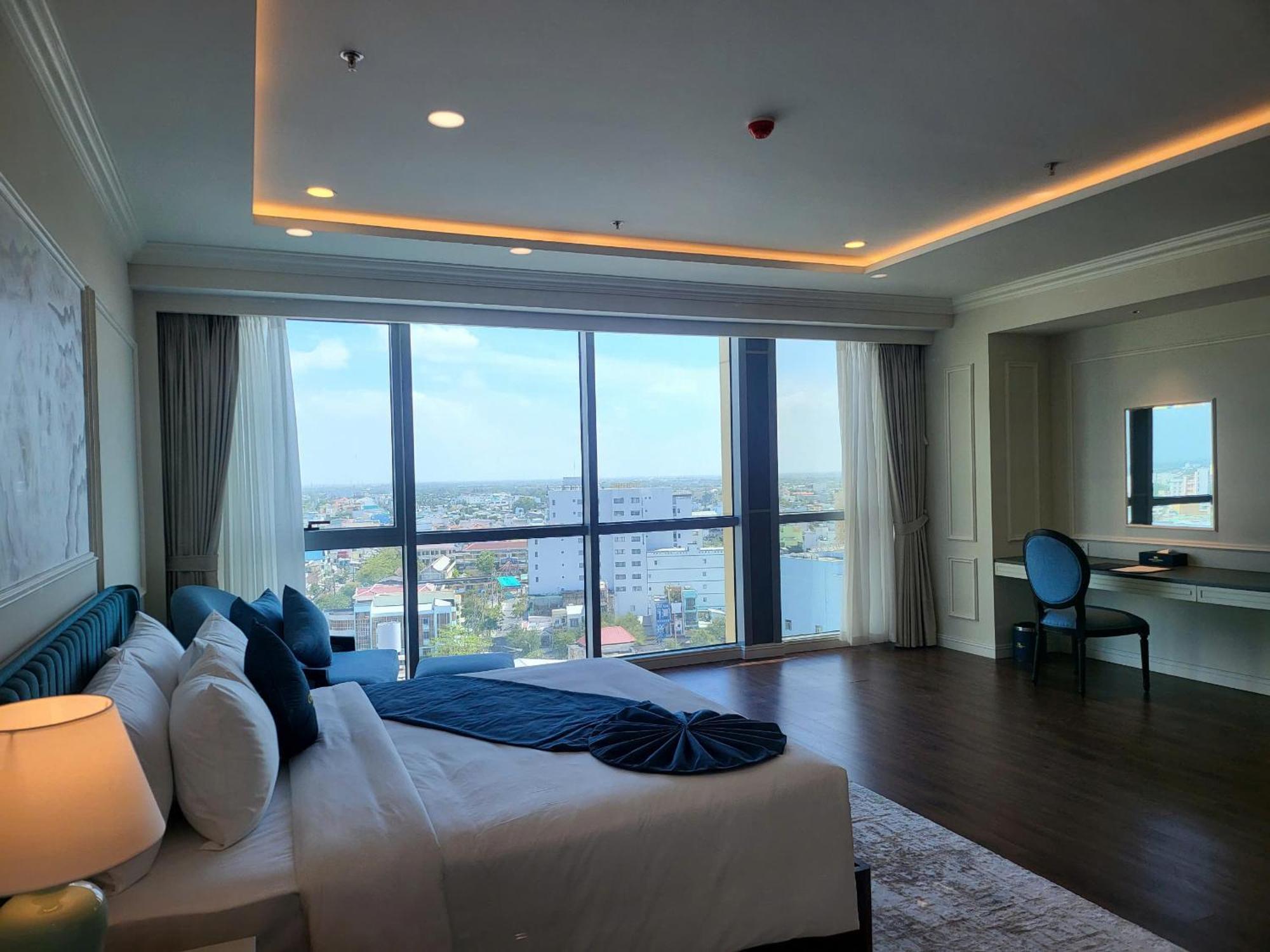 Cosmo Stars Hotel Bac Lieu Ngoại thất bức ảnh