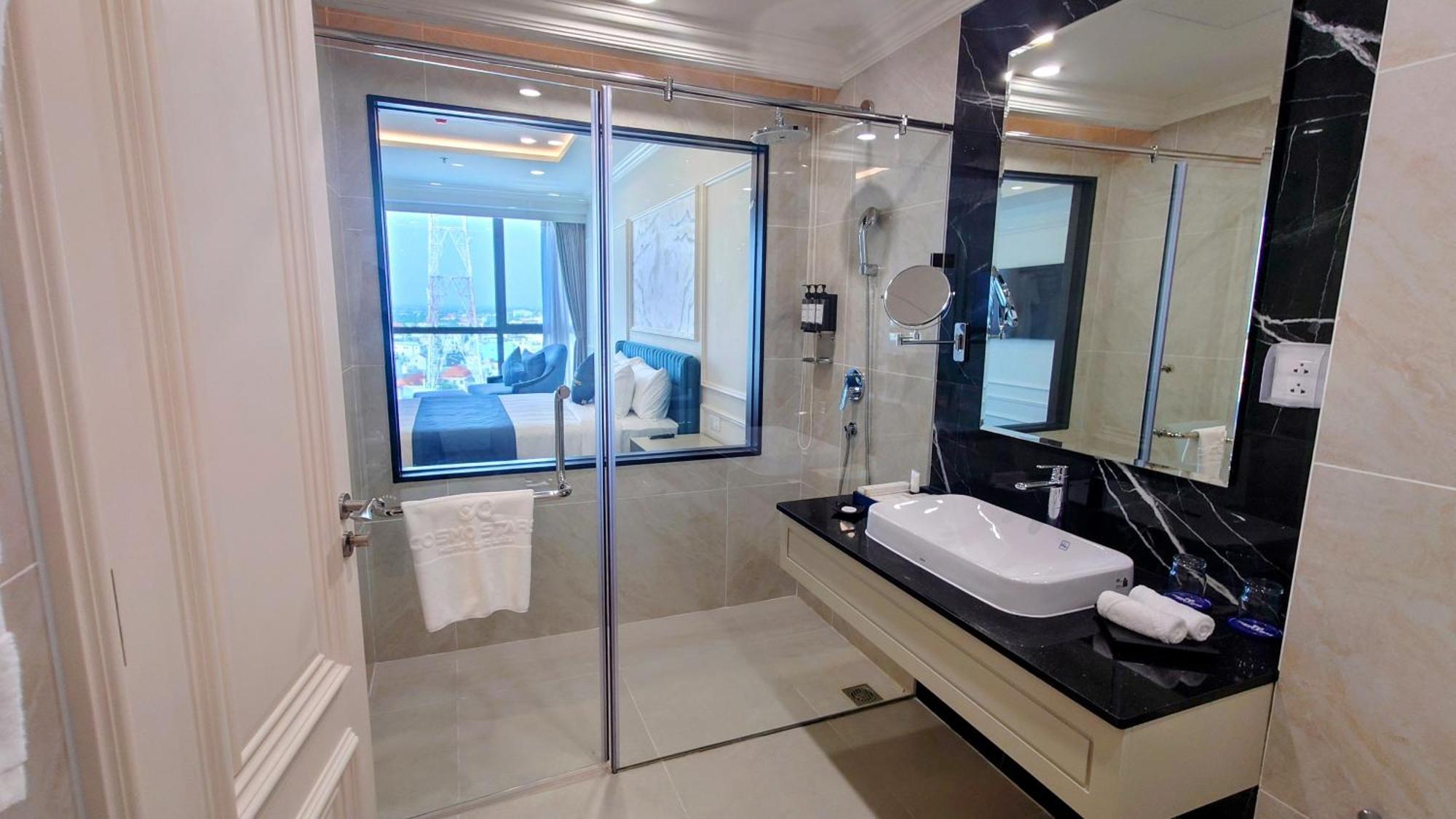 Cosmo Stars Hotel Bac Lieu Ngoại thất bức ảnh